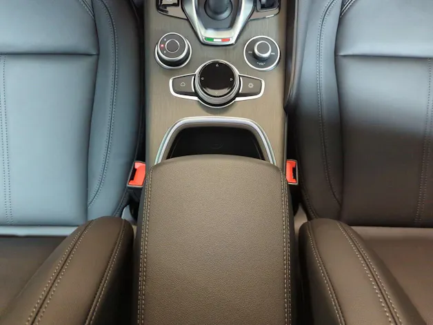 Alfa Romeo Giulia 2.0 Ti Q4 AT8