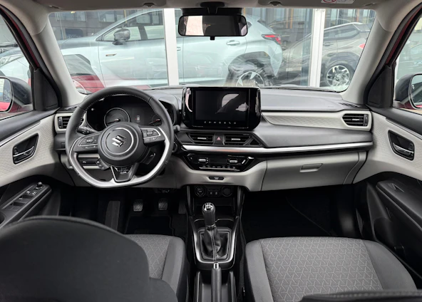 image du véhicule 8 image du véhicule 8