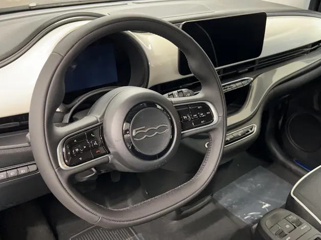 FIAT 500 el 87kW Swiss Edition