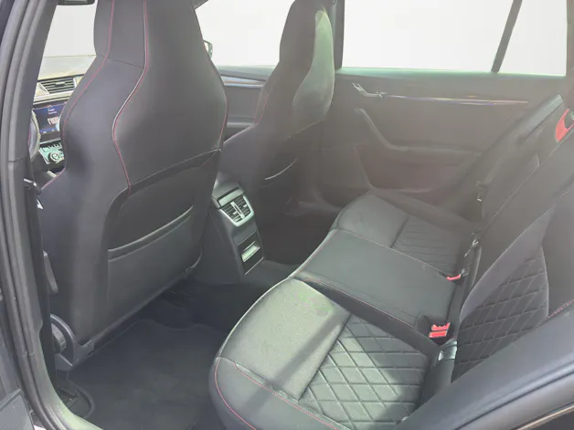 Škoda Octavia Combi 2.0 TSI RS DSG