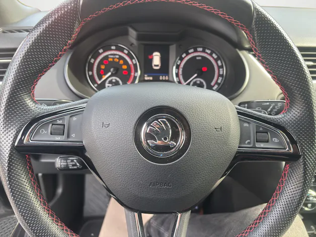 Škoda Octavia Combi 2.0 TSI RS DSG