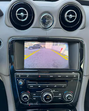 Jaguar XJ 3.0 V6 S/C Premium Luxury Automatic AWD