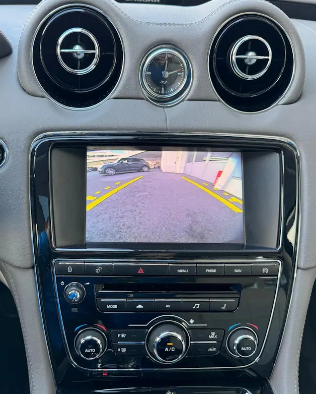 Jaguar XJ 3.0 V6 S/C Premium Luxury Automatic AWD