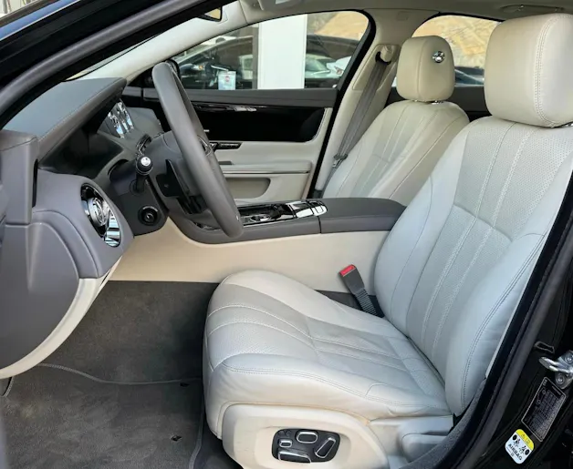 Jaguar XJ 3.0 V6 S/C Premium Luxury Automatic AWD