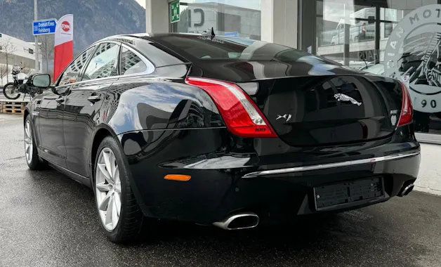 Jaguar XJ 3.0 V6 S/C Premium Luxury Automatic AWD