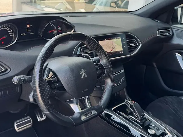 Peugeot 308 2.0 BlueHDI GT EAT8