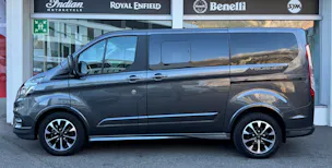 Ford Tourneo Custom 320 L1H1 Sport HEV2