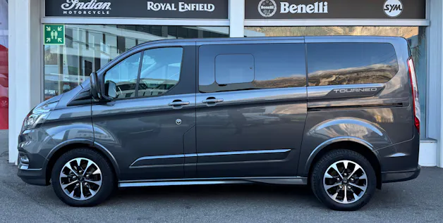 Ford Tourneo Custom 320 L1H1 Sport HEV2