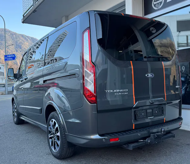 Ford Tourneo Custom 320 L1H1 Sport HEV2