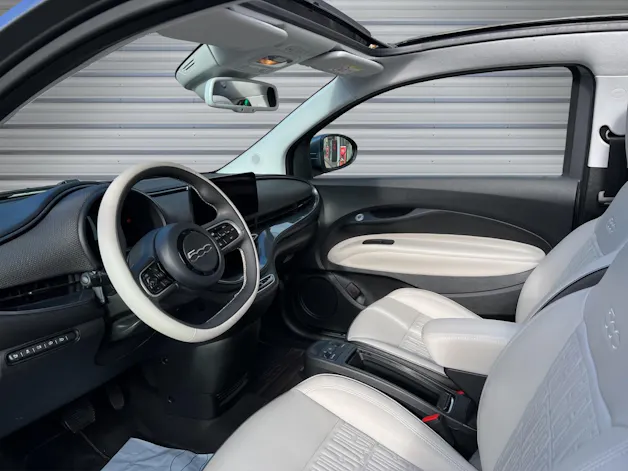 Fiat 500 C electric 87 kW La Prima