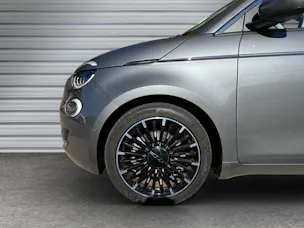 Fiat 500 C electric 87 kW La Prima