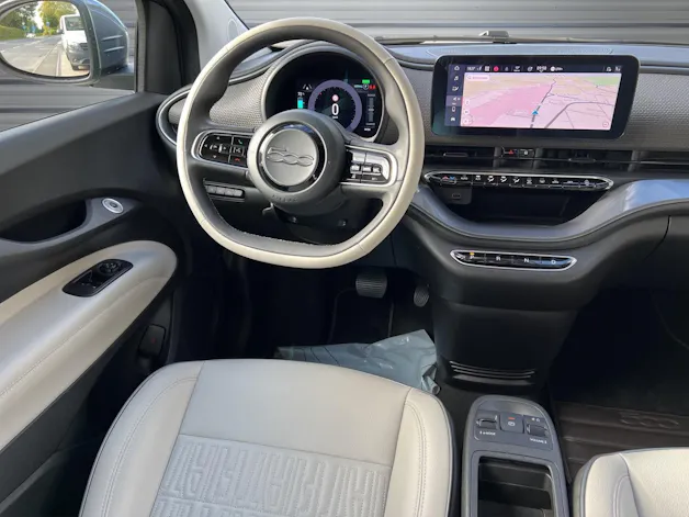 Fiat 500 C electric 87 kW La Prima