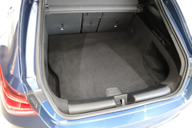 Mercedes-Benz CLA SB 250 e AMG Line
