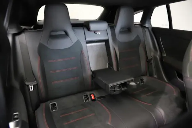 Mercedes-Benz CLA SB 250 e AMG Line