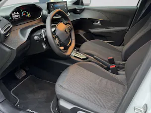 Peugeot 208 NEW 1.2 MHEV 110 Style