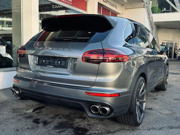 Porsche Cayenne S E-Hybrid