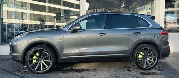 Porsche Cayenne S E-Hybrid