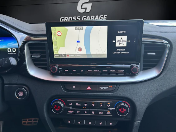 Fahrzeugbild 6 Fahrzeugbild 6