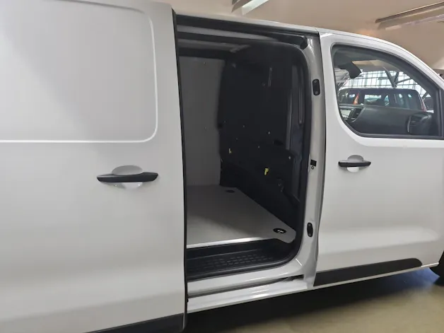 Fiat E-Scudo L2 50 kWh Base Swiss Edition