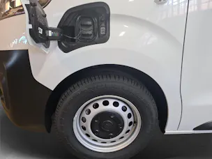 Fiat E-Scudo L2 50 kWh Base Swiss Edition
