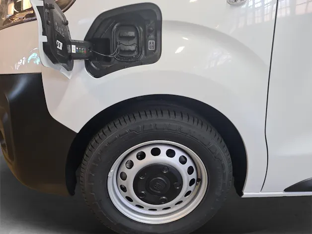 Fiat E-Scudo L2 50 kWh Base Swiss Edition