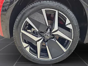 Peugeot 208 NEW Elektrik 115kW GT