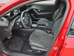 Peugeot 208 NEW Elektrik 115kW GT