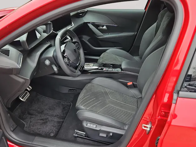 Peugeot 208 NEW Elektrik 115kW GT