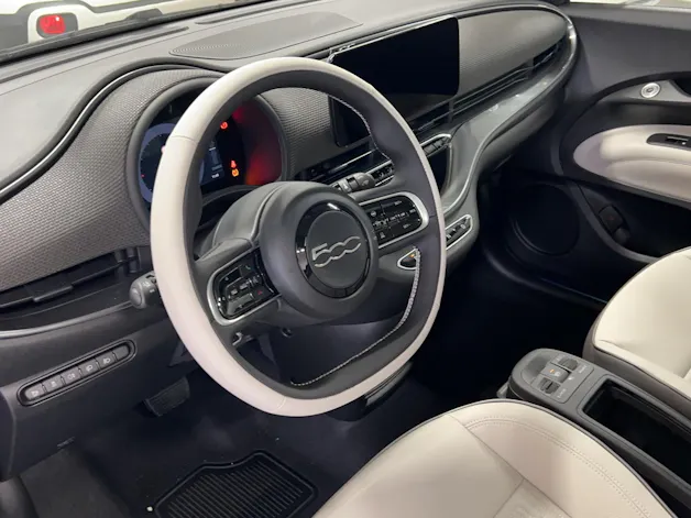 Fiat 500C e 87 kW La Prima Top