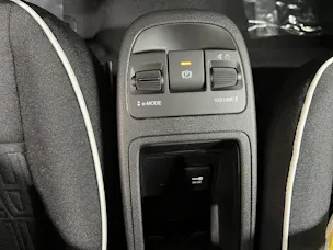 Fiat 500C el 87kW Swiss Edition