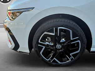 VW Golf 2.0 TSI R-Line DSG 4 Motion