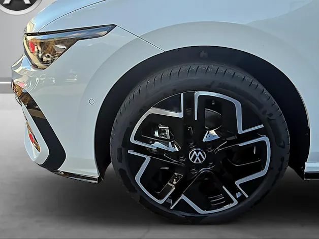 VW Golf 2.0 TSI R-Line DSG 4 Motion