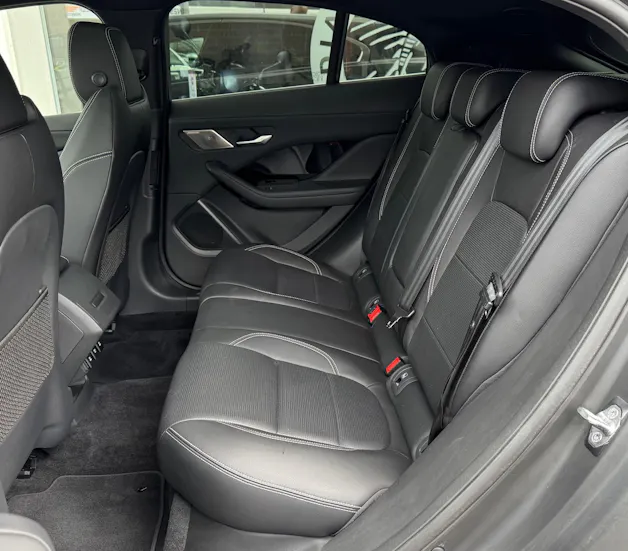Jaguar I-Pace EV400 SE AWD
