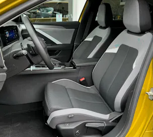 Opel Astra 1.2i Turbo Automat