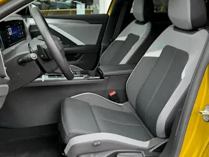 Opel Astra 1.2i Turbo Automat