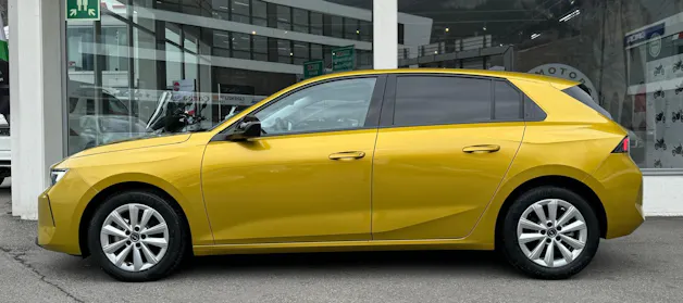 Opel Astra 1.2i Turbo Automat
