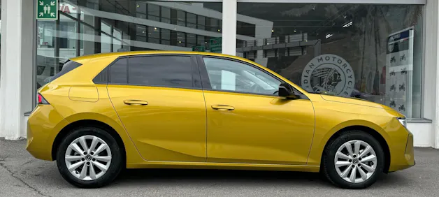 Opel Astra 1.2i Turbo Automat