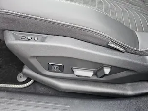 Peugeot 5008 NEW 210 73kWh GT