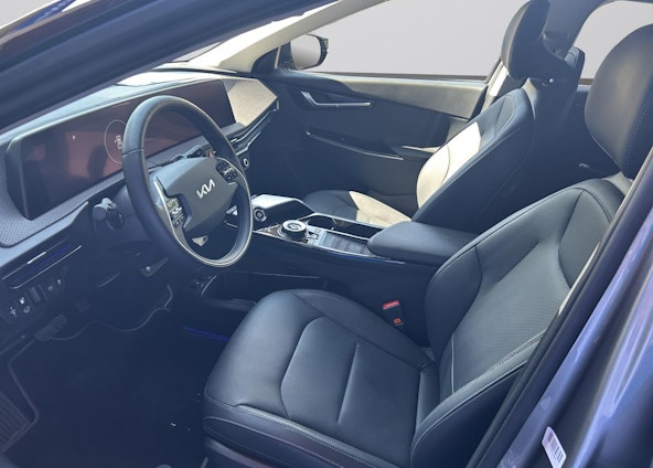 immagine del veicolo 4 immagine del veicolo 4