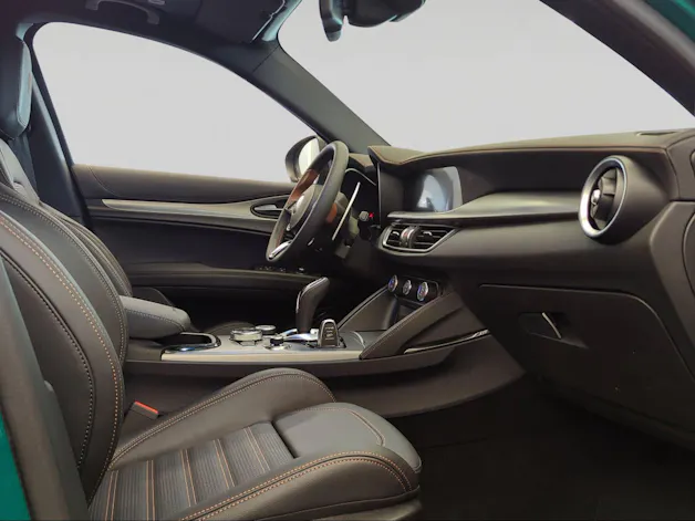 Alfa Romeo Stelvio 2.0 Intensa Q4 AT8