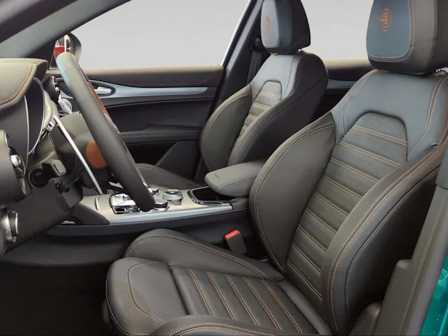 Alfa Romeo Stelvio 2.0 Intensa Q4 AT8