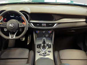 Alfa Romeo Stelvio 2.0 Intensa Q4 AT8