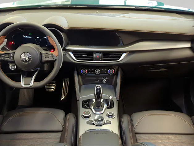 Alfa Romeo Stelvio 2.0 Intensa Q4 AT8