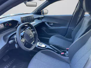 Peugeot 2008 NEW 1.2 136 MHEV Style