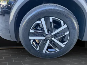 Peugeot 2008 NEW 1.2 136 MHEV Style