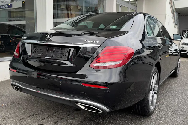 Mercedes-Benz E 400 Avantgarde 4Matic 9G-Tronic