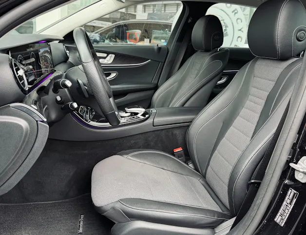 Mercedes-Benz E 400 Avantgarde 4Matic 9G-Tronic