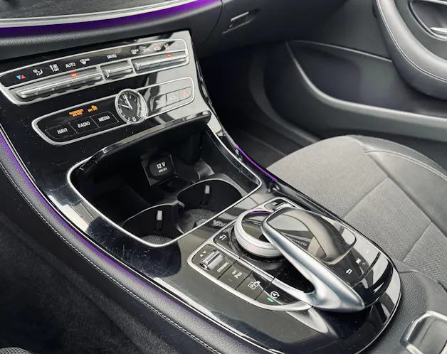Mercedes-Benz E 400 Avantgarde 4Matic 9G-Tronic