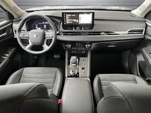 Mitsubishi Outlander 2.4 PHEV Intense 4WD Automatic
