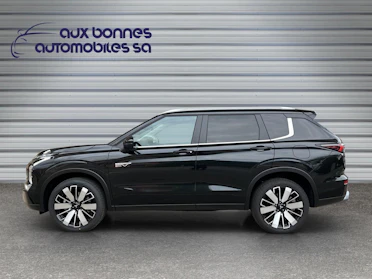 MITSUBISHI OUTLANDER 6